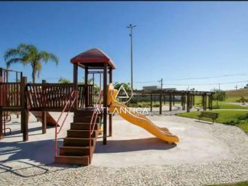 Terreno em Condomínio para Venda em Rio das Ostras/RJ Extensão do Bosque