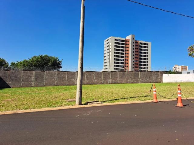 Terreno em Condomínio para Venda em Ribeirão Preto/SP Quintas de São José