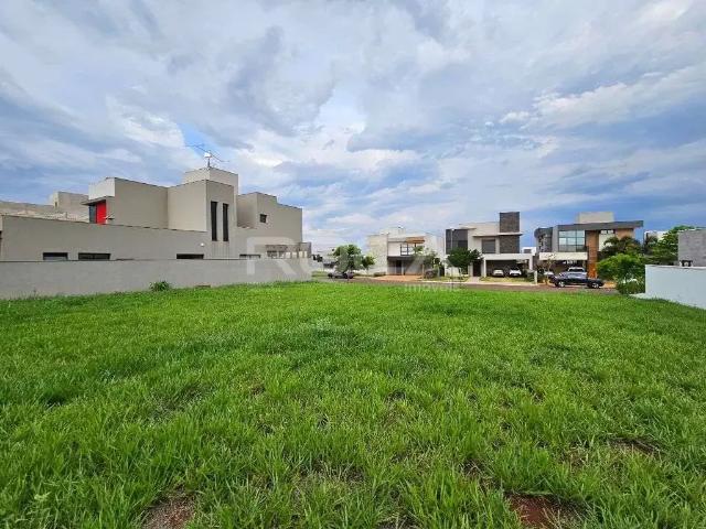Terreno em Condomínio para Venda em Ribeirão Preto/SP Vila do Golf