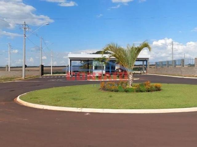 Terreno em Condomínio para Venda em São Carlos/SP Residencial Samambaia