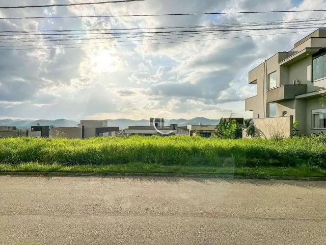 Terreno em Condomínio para Venda em São José dos Campos/SP Condomínio Residencial Jaguary