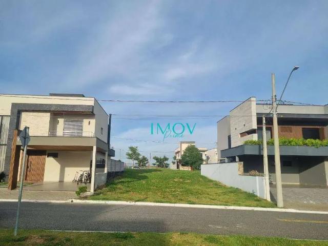 Terreno em Condomínio para Venda em São José dos Campos/SP Floresta