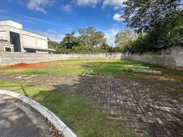 Terreno em Condomínio para Venda em São José dos Campos/SP Jardim do Golfe