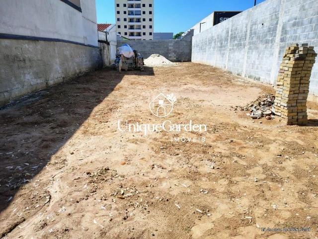Terreno em Condomínio para Venda em São José dos Campos/SP Jardim Satélite