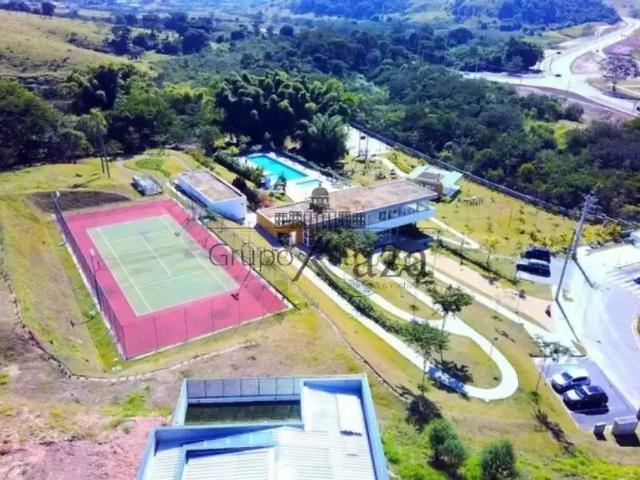Terreno em Condomínio para Venda em São José dos Campos/SP Loteamento Verana