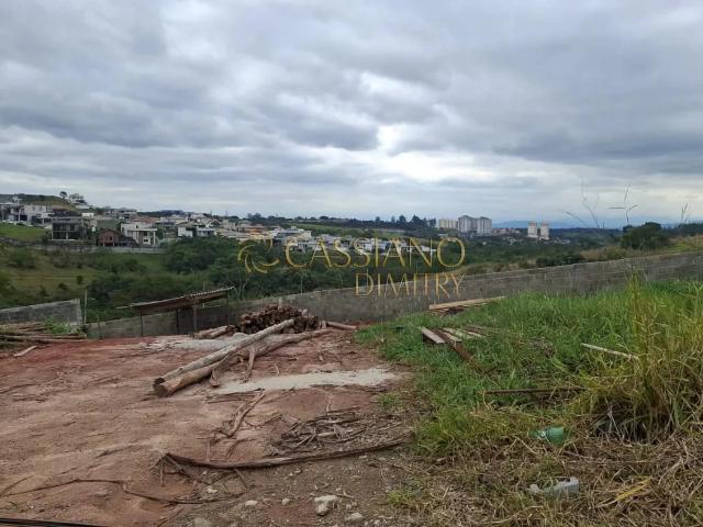 Terreno em Condomínio para Venda em São José dos Campos/SP Loteamento Floresta