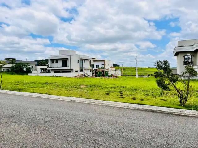Terreno em Condomínio para Venda em São José dos Campos/SP Loteamento Floresta