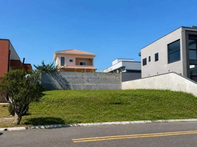 Terreno em Condomínio para Venda em São José dos Campos/SP Loteamento Floresta