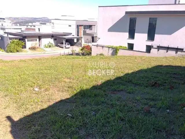 Terreno em Condomínio para Venda em São José dos Campos/SP Loteamento Floresta