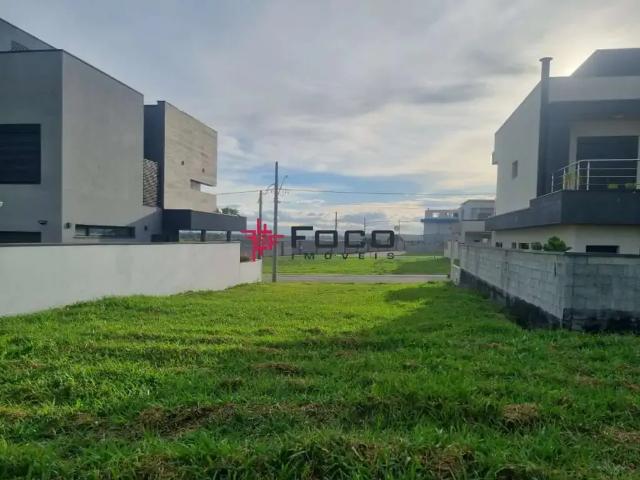 Terreno em Condomínio para Venda em São José dos Campos/SP Loteamento Floresta