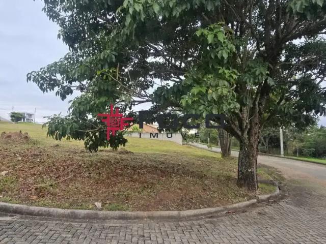 Terreno em Condomínio para Venda em São José dos Campos/SP Santana