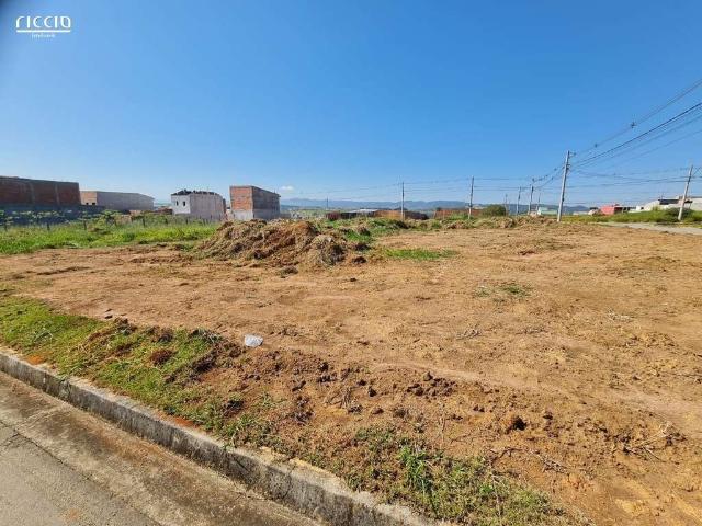 Terreno em Condomínio para Venda em São José dos Campos/SP Setville Altos de São José