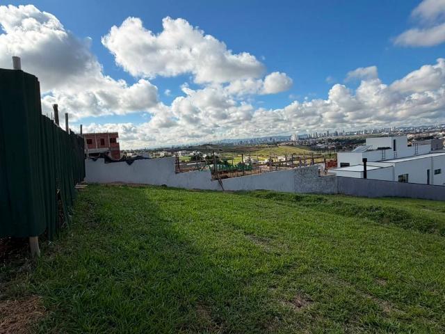 Terreno em Condomínio para Venda em São José dos Campos/SP Urbanova