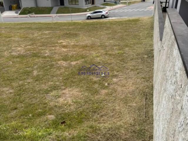 Terreno em Condomínio para Venda em São José dos Campos/SP Urbanova