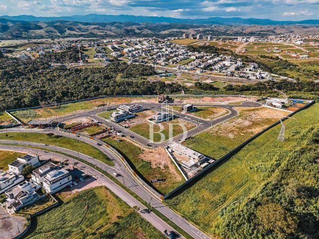 Terreno em Condomínio para Venda em São José dos Campos/SP Urbanova