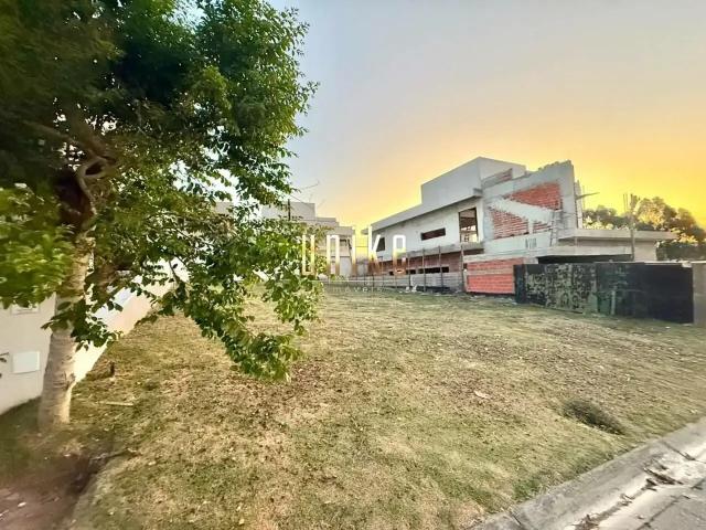 Terreno em Condomínio para Venda em São José dos Campos/SP Urbanova