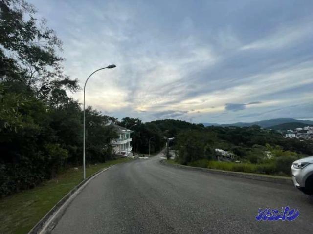 Terreno em Condomínio para Venda em São José/SC Roçado