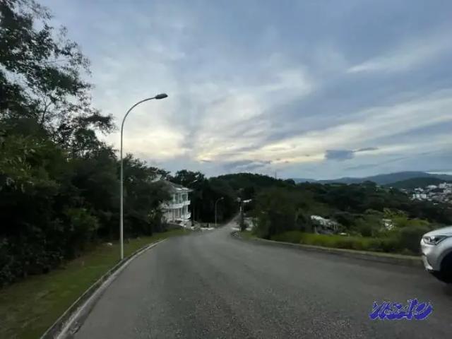 Terreno em Condomínio para Venda em São José/SC Roçado