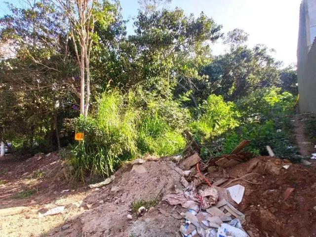 Terreno em Condomínio para Venda em São Paulo/SP Parque do Terceiro Lago