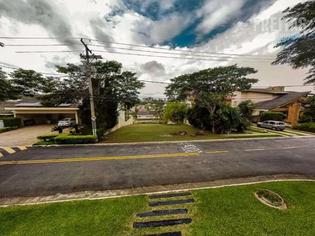 Terreno em Condomínio para Venda em Santana de Parnaíba/SP Alphaville