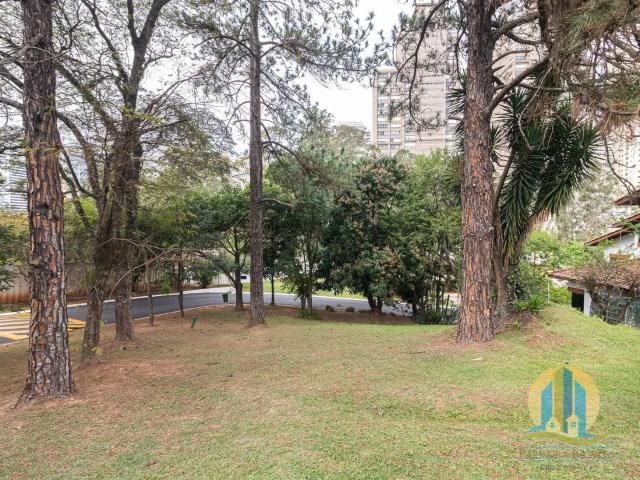Terreno em Condomínio para Venda em Santana de Parnaíba/SP Alphaville