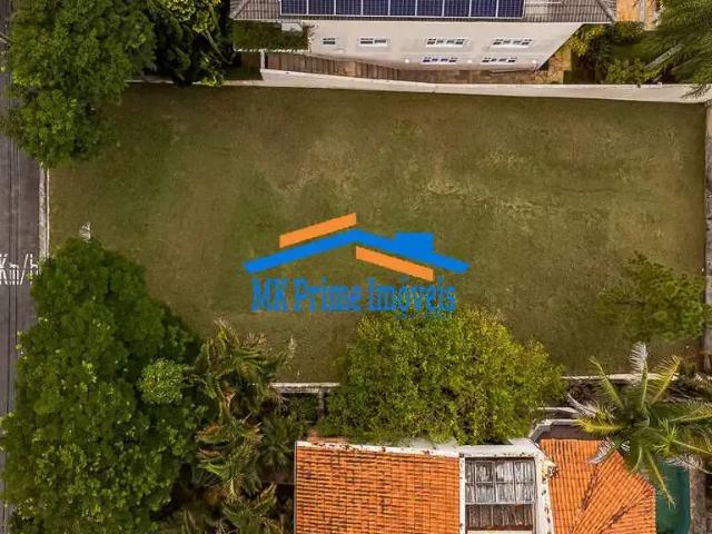 Terreno em Condomínio para Venda em Santana de Parnaíba/SP Alphaville