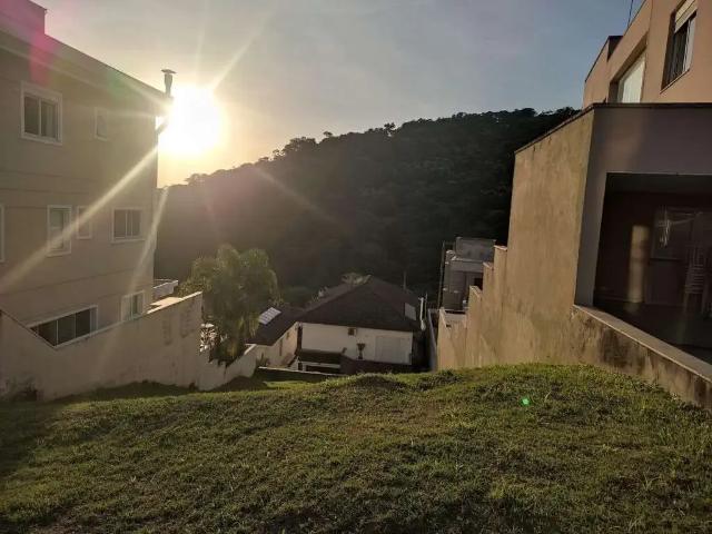 Terreno em Condomínio para Venda em Santana de Parnaíba/SP Alphaville
