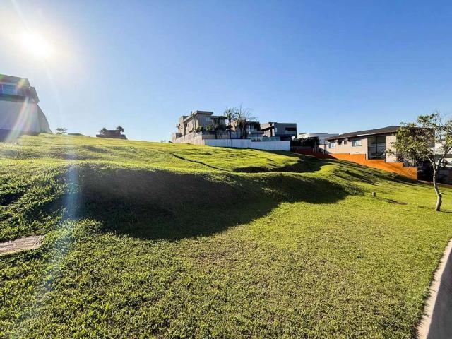 Terreno em Condomínio para Venda em Santana de Parnaíba/SP Alphaville