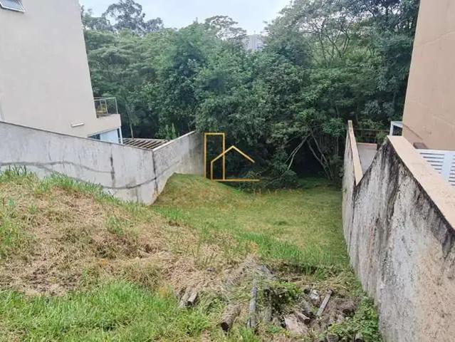 Terreno em Condomínio para Venda em Santana de Parnaíba/SP Suru