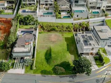 Terreno em Condomínio para Venda em Santana de Parnaíba/SP Tamboré
