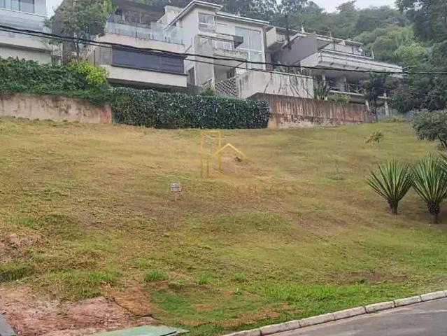 Terreno em Condomínio para Venda em Santana de Parnaíba/SP Tamboré