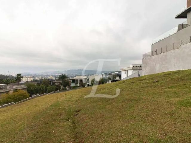 Terreno em Condomínio para Venda em Santana de Parnaíba/SP Tamboré