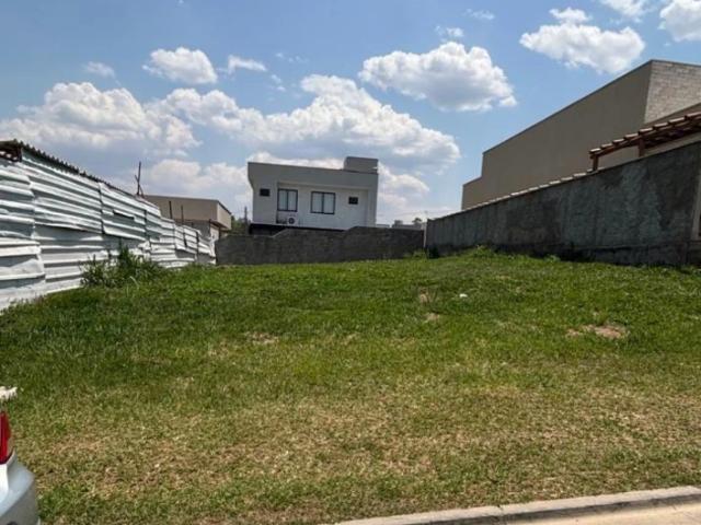 Terreno em Condomínio para Venda em Senador Canedo/GO Jardins Bolonha