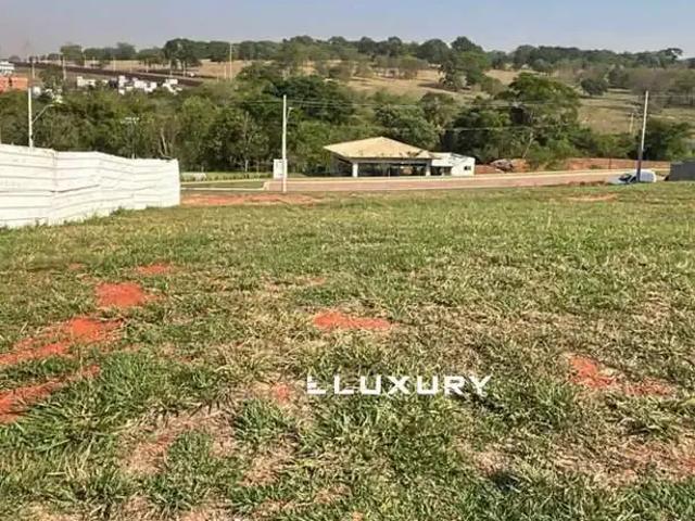 Terreno em Condomínio para Venda em Senador Canedo/GO Jardins Parma