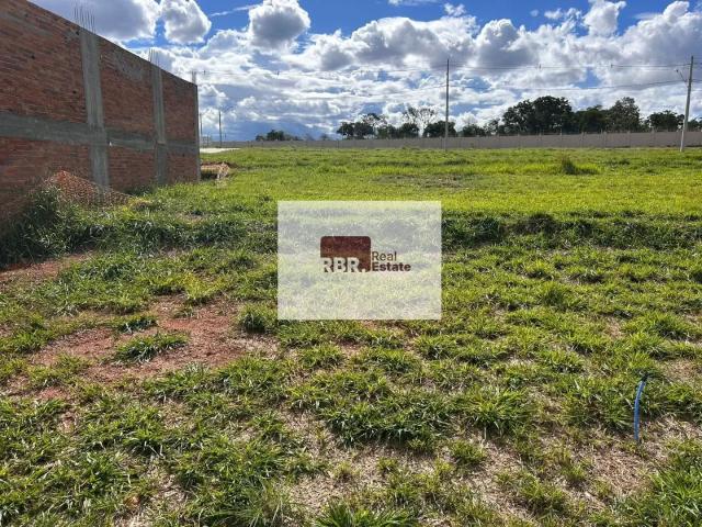 Terreno em Condomínio para Venda em Senador Canedo/GO Setor Central