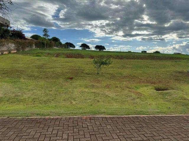 Terreno em Condomínio para Venda em Sertanópolis/PR Centro