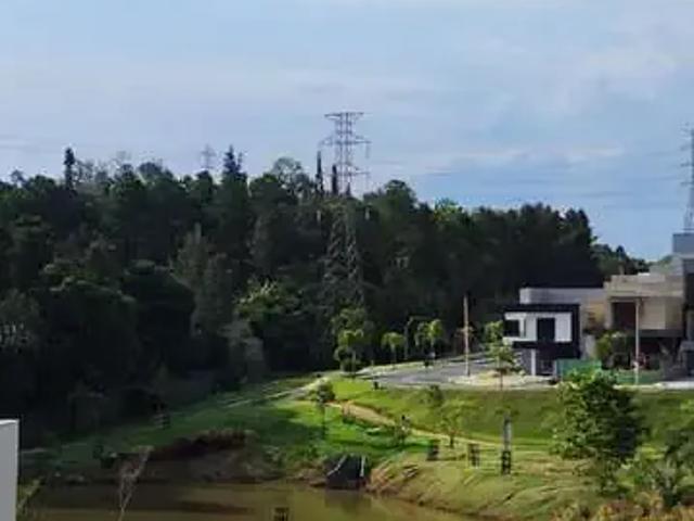 Terreno em Condomínio para Venda em Sorocaba/SP Morros