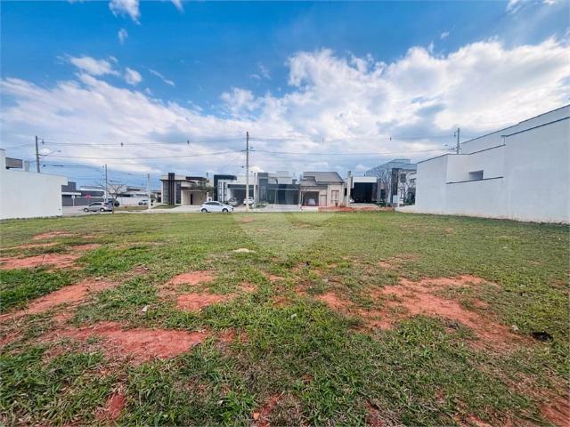 Terreno em Condomínio para Venda em Sorocaba/SP Wanel Ville