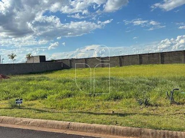 Terreno em Condomínio Residencial Cascata em Jardim Maria Izabel Marília