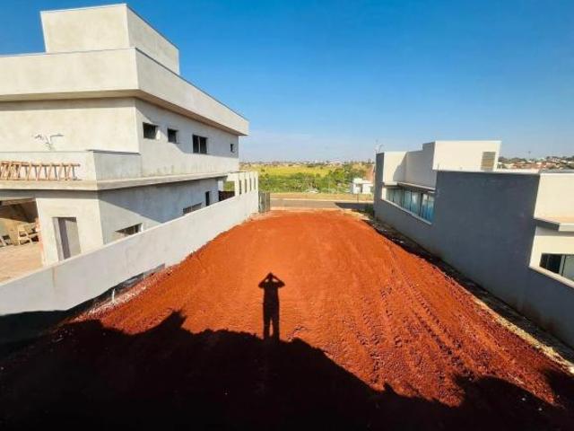 Terreno em Conjunto Habitacional Alexandre Urbanas, Londrina/PR de 252m² à venda por R$ 320.000,00