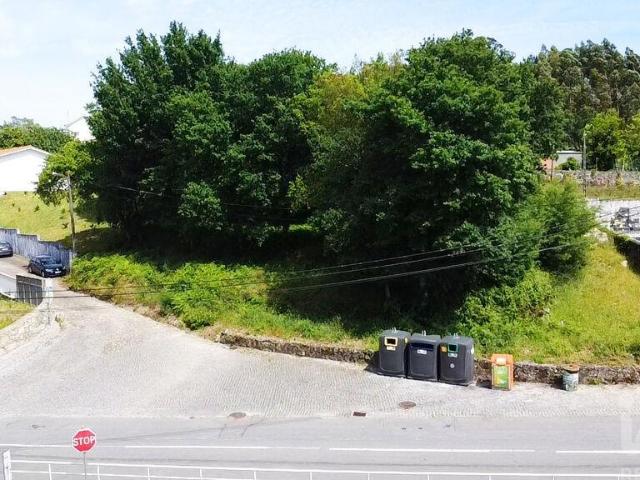 Terreno em Durrães e Tregosa