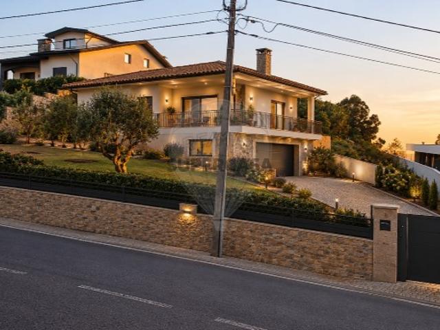 Terreno em Escapães