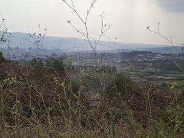 Terreno em Fanhões
