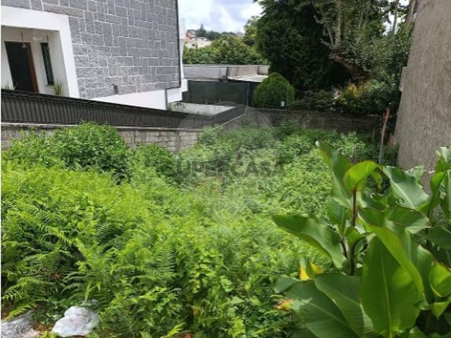 Terreno em Fânzeres e São Pedro da Cova