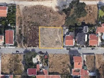 Terreno em Fernão Ferro inserido em lote de 680m2 = 2 lotes