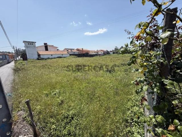 Terreno em Fiães