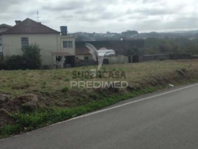 Terreno em Fiães