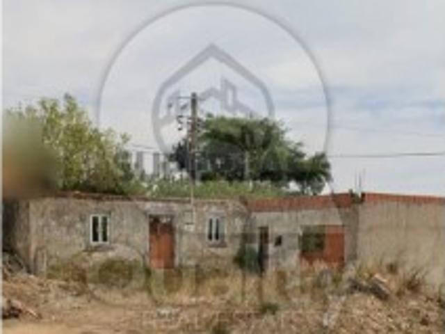 Terreno em Santo Quintino