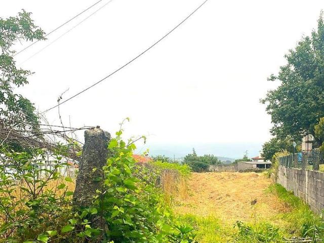 Terreno em Geraz Do Lima Santa Maria, Santa Leocádia E Moreira E Deão de 1475,00 m²
