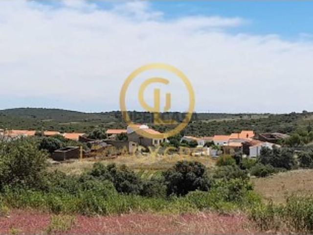 Terreno em Giões